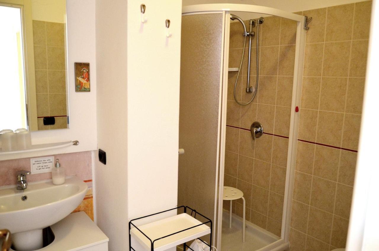 דירות Solto Collina Residenza Ca' Laripa מראה חיצוני תמונה